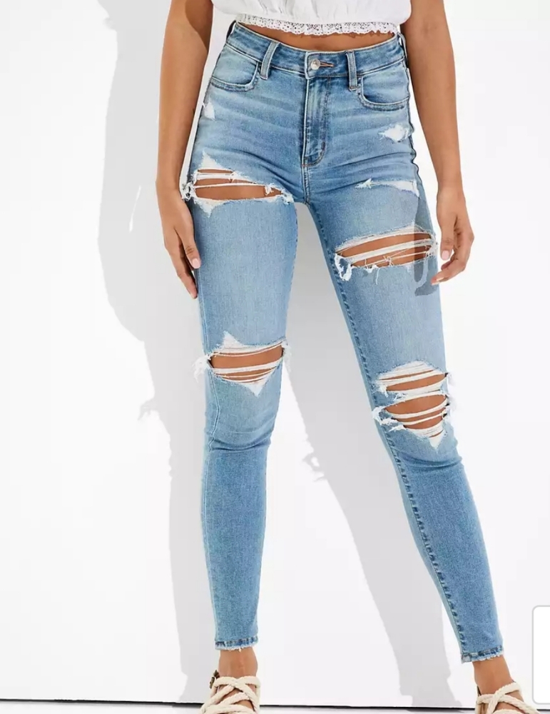 American Eagle Outfitters Ripped Super High Waisted Jegging Size 6R